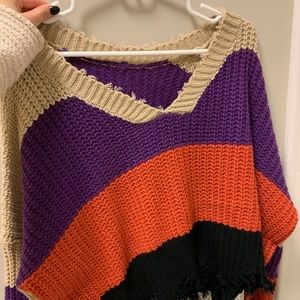 COPY - 🧣Cute color-block sweater with frayed hem!